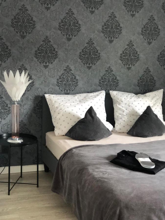 Body Kult Loft - Modernes Appartement Mit 2 Separaten Schlafzimmern Zwickau Zewnętrze zdjęcie