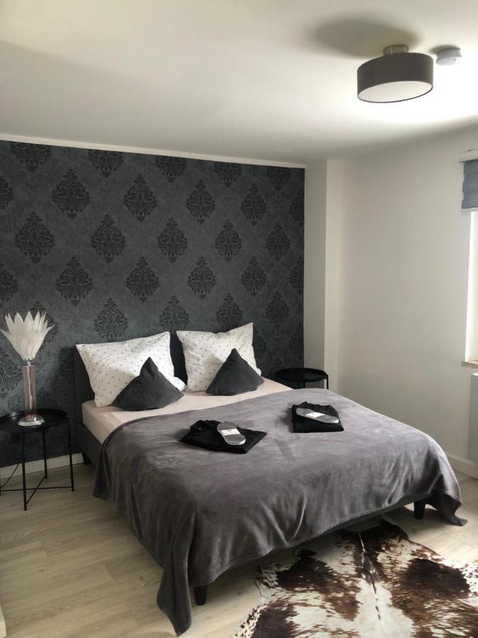 Body Kult Loft - Modernes Appartement Mit 2 Separaten Schlafzimmern Zwickau Zewnętrze zdjęcie